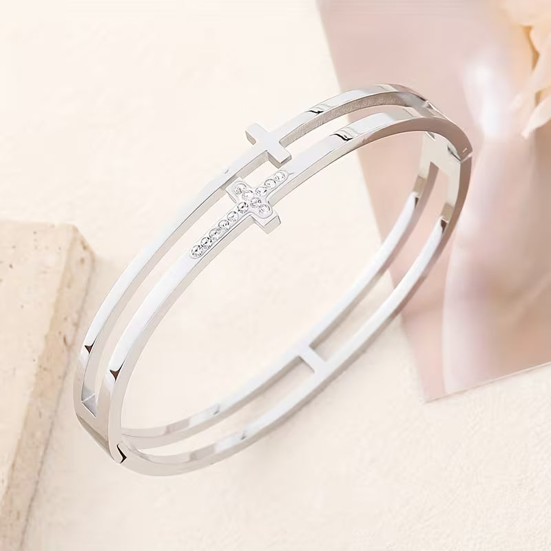Silver Cross Clasp Bracelet